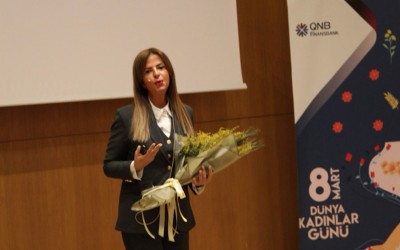 CEYLAN ADANALI KABADAYIOĞLUNUN MİMOZALARI QNB FİNANSBANK KRİSTAL KULEDE AÇTI - 9